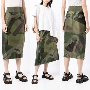 SACAI  X Kaws Skirt Camo Pleated Designer Green $975